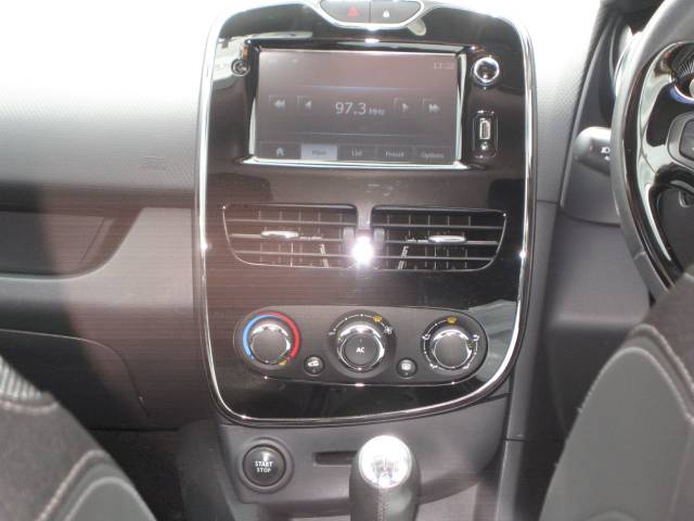 2013 Renault Clio 1.1 CLIO DYNAMIQUE MEDIANAV