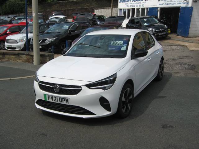 Vauxhall Corsa CORSA E SE NAV PREMIUM Hatchback Electric White
