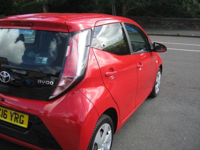 2016 Toyota Aygo 1.0 AYGO X-PLAY VVT-I