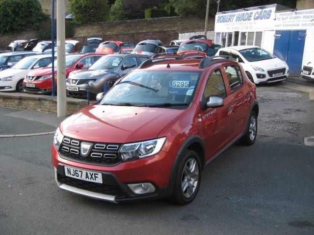 Dacia Sandero 0.9 SANDERO STEPWAY AMBIANCE TCE Hatchback Petrol Red