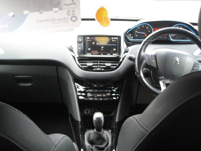 2018 Peugeot 2008 1.6 2008 ALLURE BLUE HDI