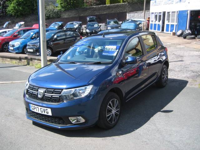 Dacia Sandero 0.9 SANDERO LAUREATE TCE Hatchback Petrol Blue